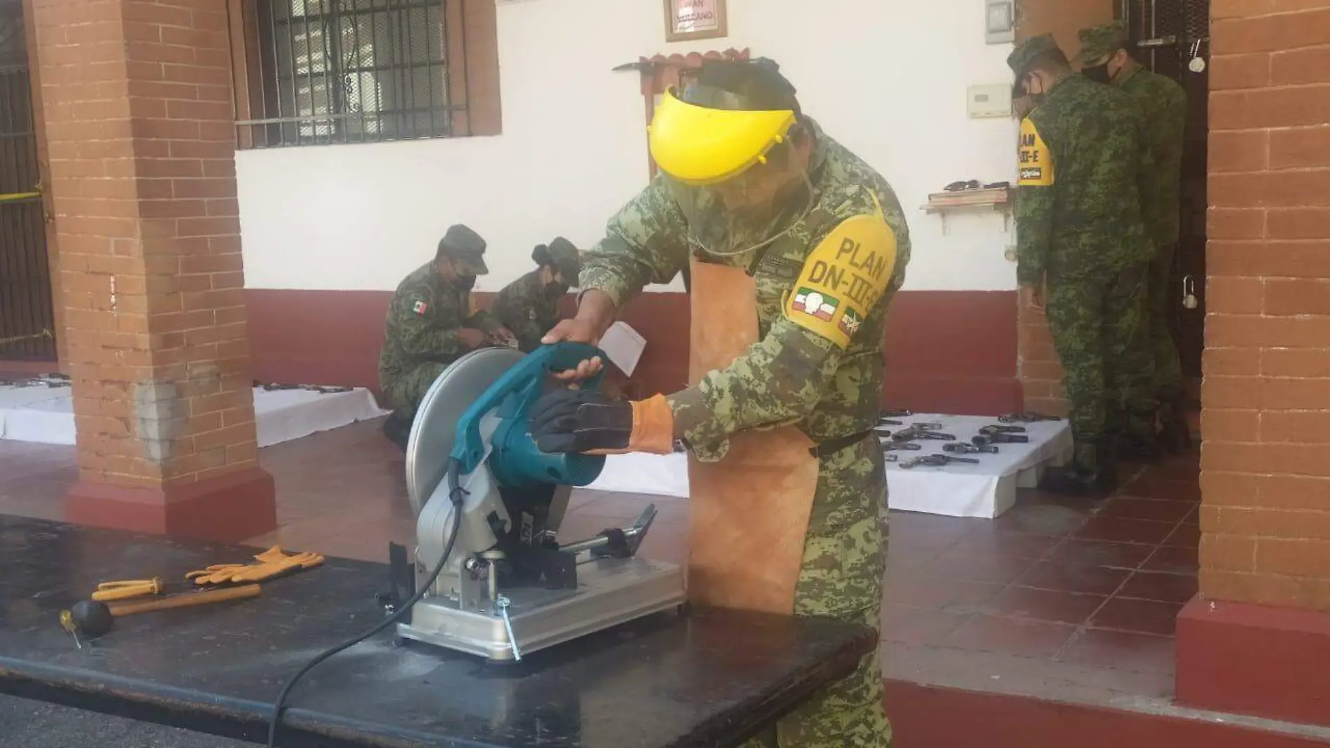 Sedena destruye armamento donado y decomisado